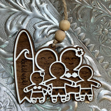Load image into Gallery viewer, Family of 5 Gingerbread Ornaments