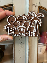 Load image into Gallery viewer, Family of 4 Gingerbread Ornaments