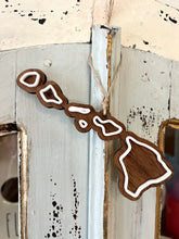 Load image into Gallery viewer, State Gingerbread Themed Ornament
